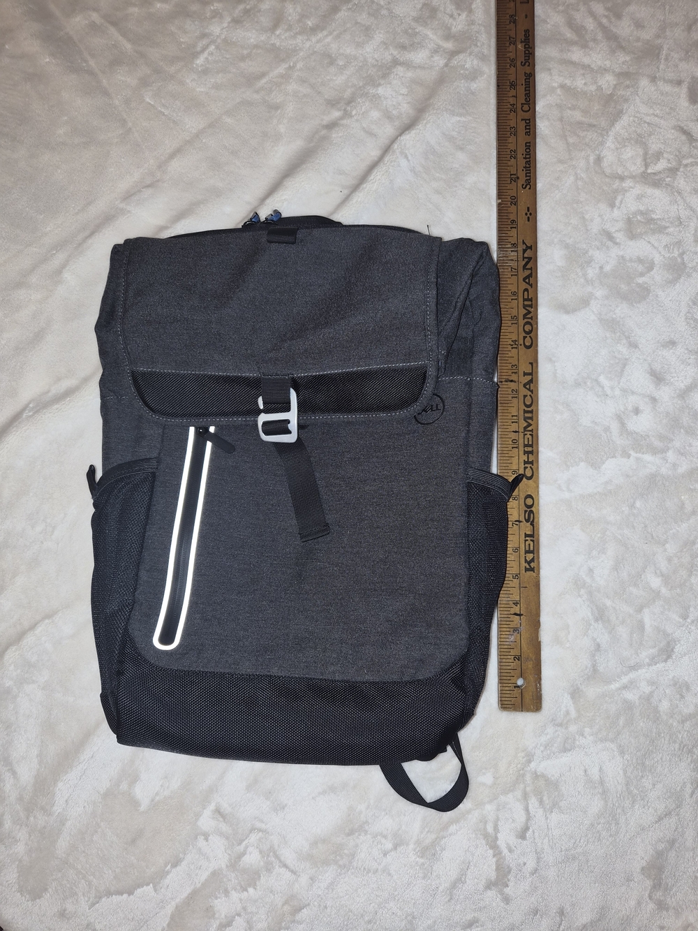 Dell RTKW3 Laptop Backpack GrayMen's Gray Casual Backpack with Reflective Accent